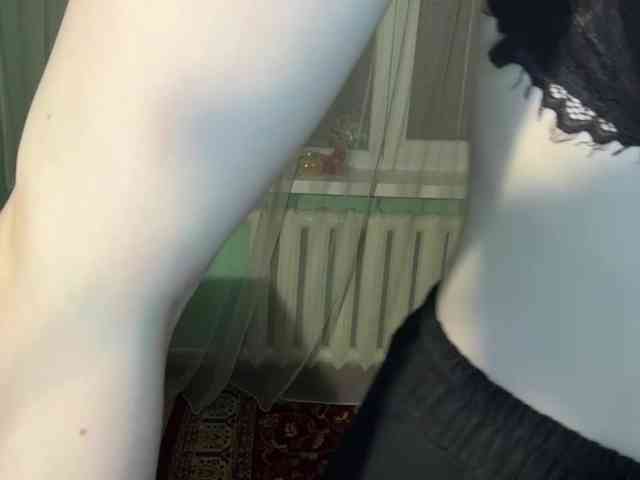 KarriMcinroy webcam