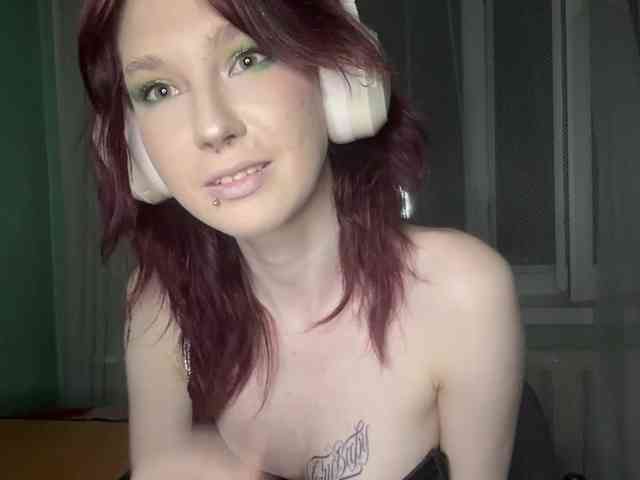 KarriMcinroy webcam