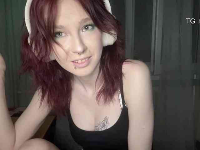 KarriMcinroy webcam