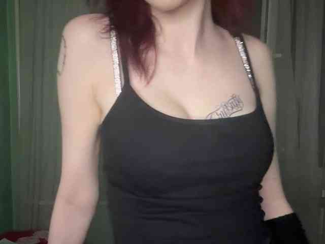 KarriMcinroy webcam
