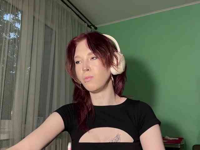 KarriMcinroy webcam