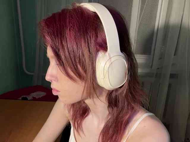 KarriMcinroy webcam