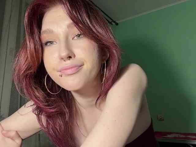 KarriMcinroy webcam