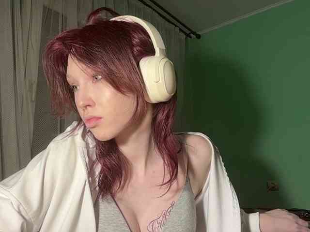 KarriMcinroy webcam