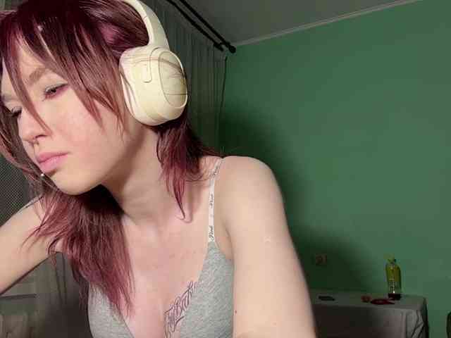 KarriMcinroy webcam
