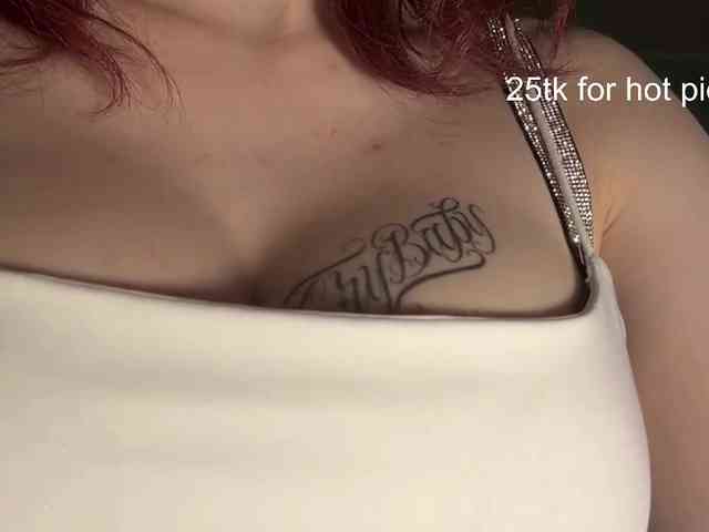 KarriMcinroy webcam