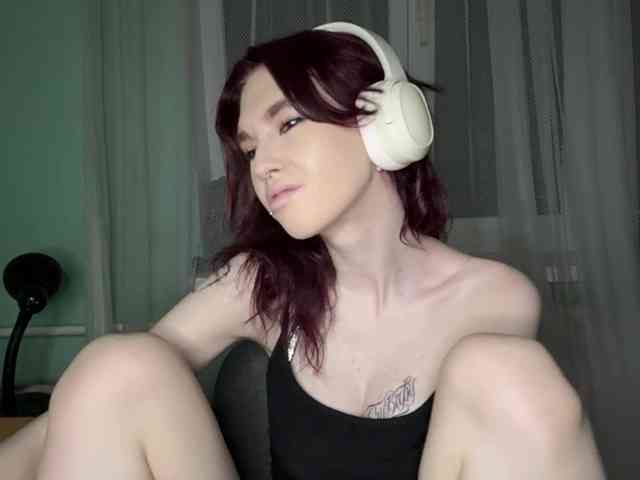 KarriMcinroy webcam