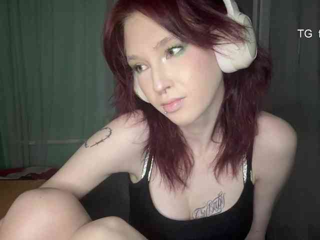 KarriMcinroy webcam