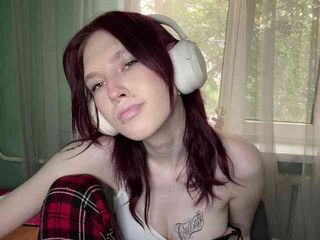 KarriMcinroy webcam