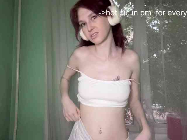 KarriMcinroy webcam
