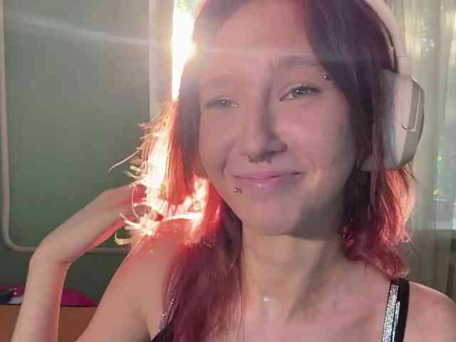 KarriMcinroy webcam