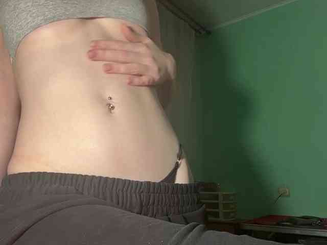 KarriMcinroy webcam