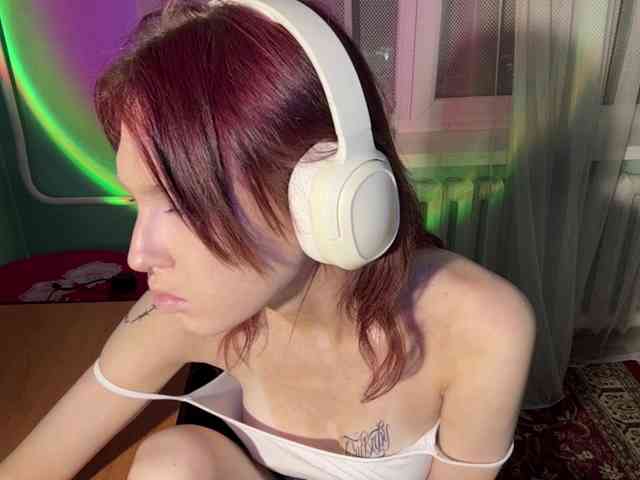KarriMcinroy webcam