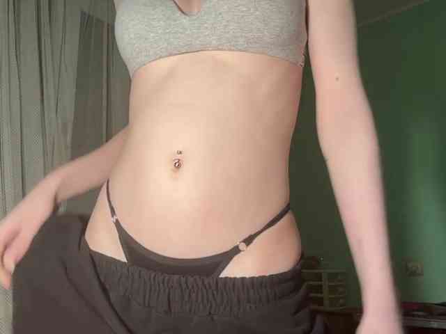 KarriMcinroy webcam