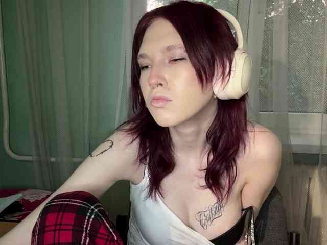 KarriMcinroy webcam