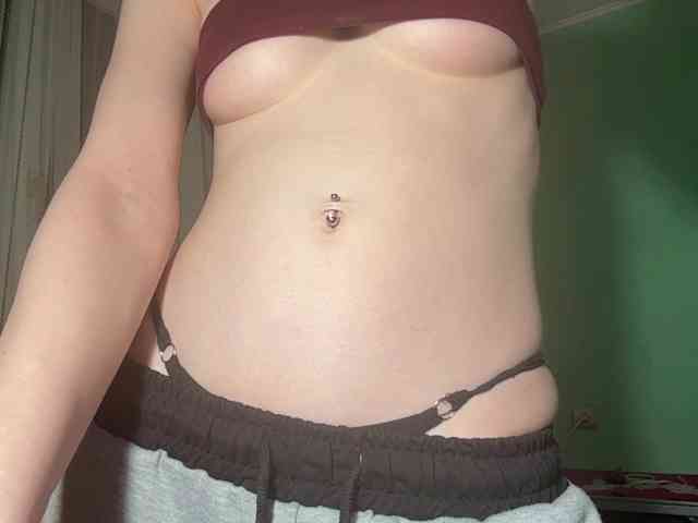 KarriMcinroy webcam