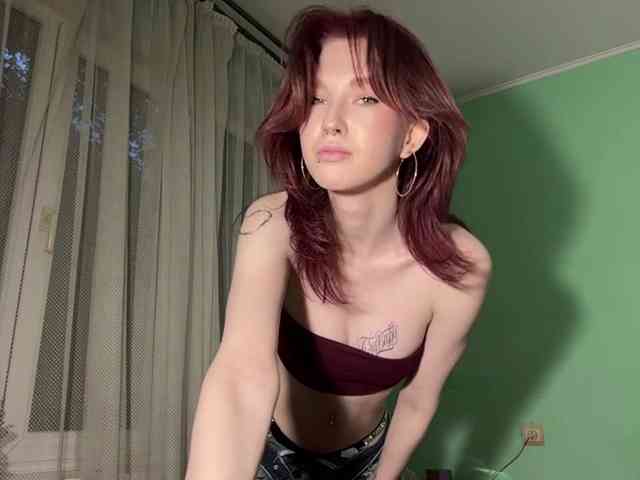 KarriMcinroy webcam