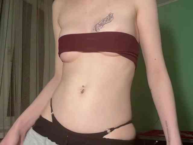 KarriMcinroy webcam