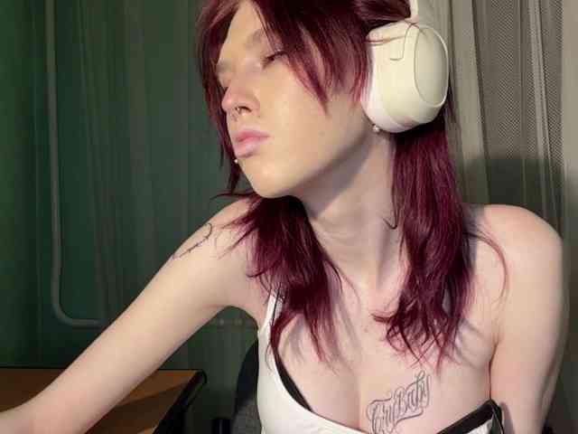 KarriMcinroy webcam