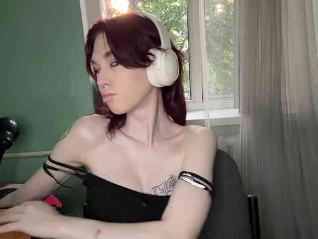 KarriMcinroy webcam