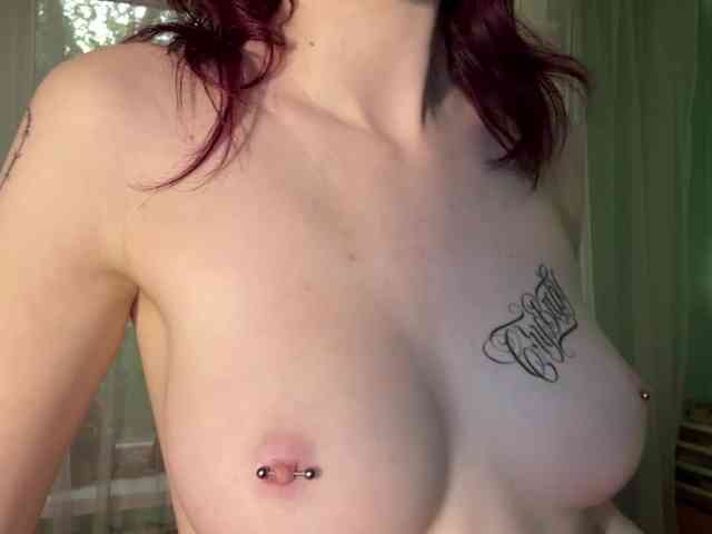 KarriMcinroy webcam