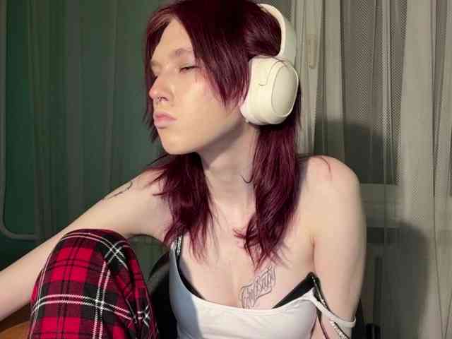 KarriMcinroy webcam