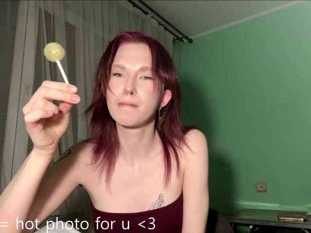 KarriMcinroy webcam