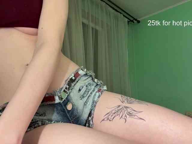 KarriMcinroy webcam