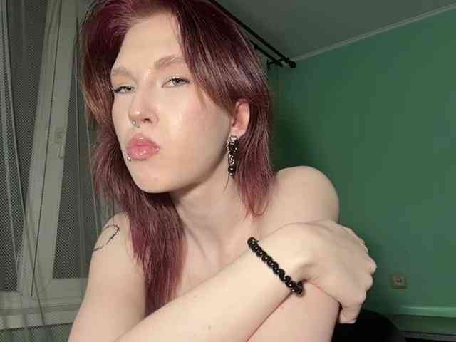 KarriMcinroy webcam