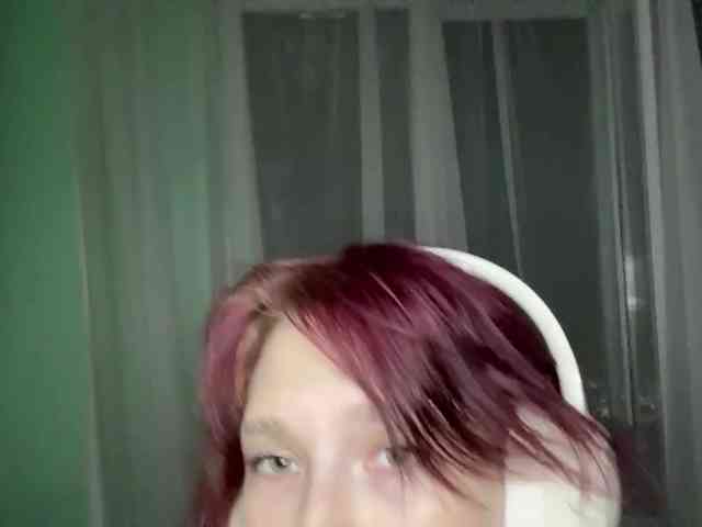 KarriMcinroy webcam