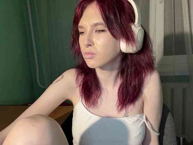 KarriMcinroy webcam
