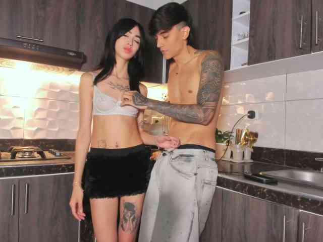 Luxury-couple-cute webcam