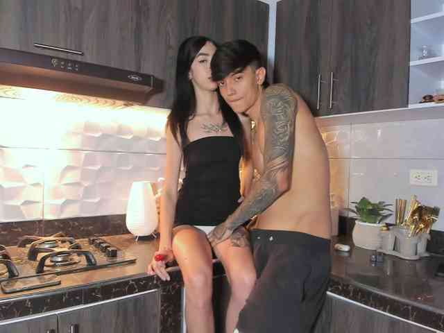 Luxury-couple-cute Live Webcam on BongaCams