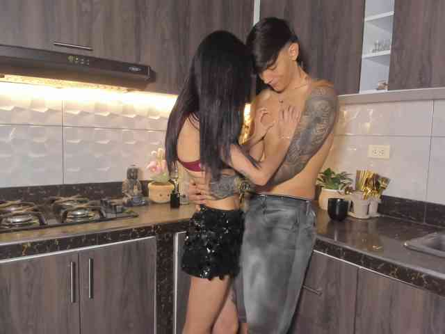 Luxury-couple-cute webcam