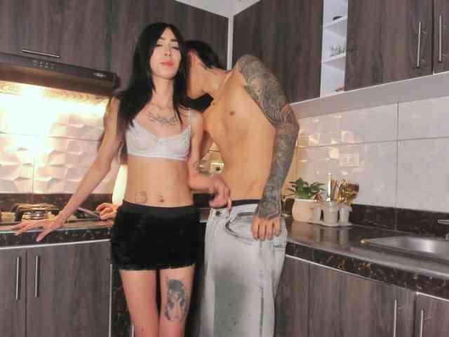 Luxury-couple-cute webcam