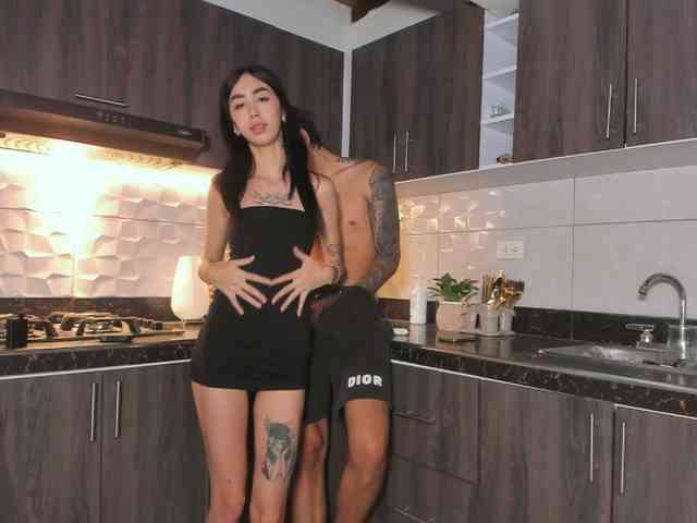 Luxury-couple-cu... Live Webcam on BongaCams
