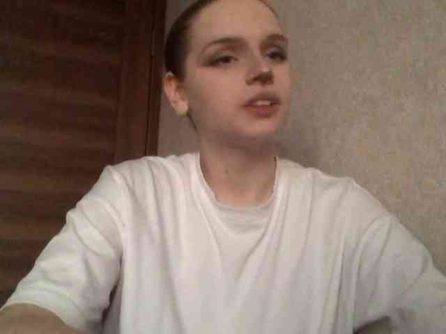PolinaMins webcam