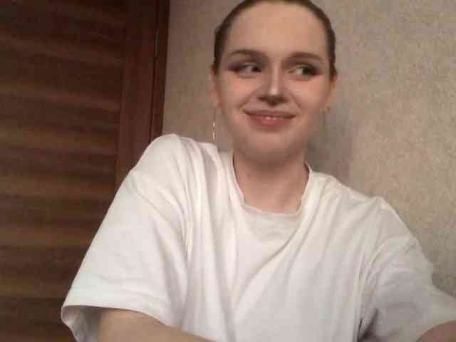 PolinaMins webcam