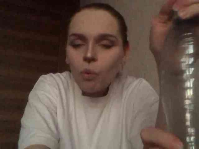 PolinaMins webcam