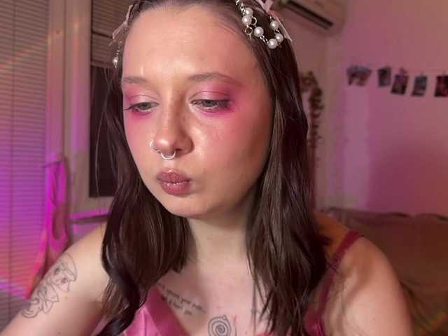 Jennydarling live cam on BongaCams