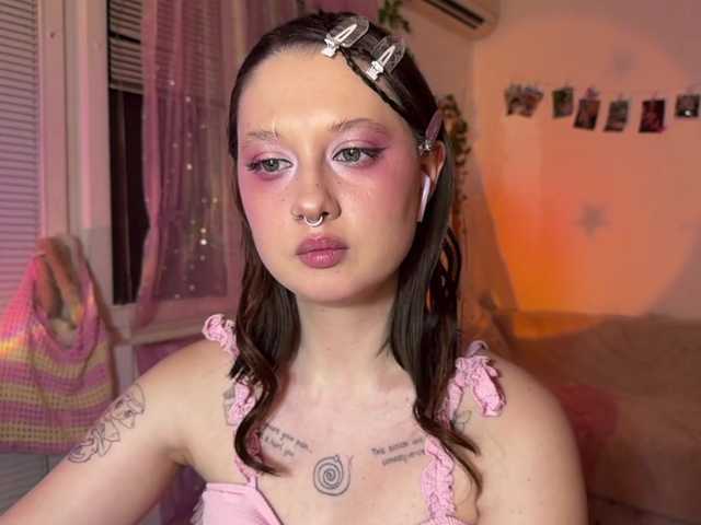 Jennydarling live cam on BongaCams