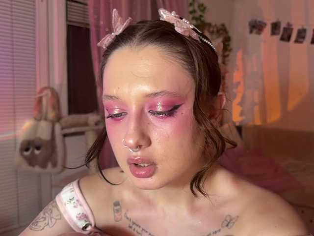 Jennydarling live cam on BongaCams