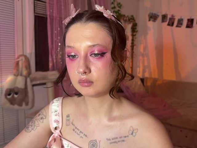 Jennydarling live cam on BongaCams