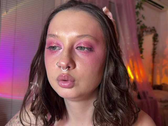 Jennydarling live cam on BongaCams