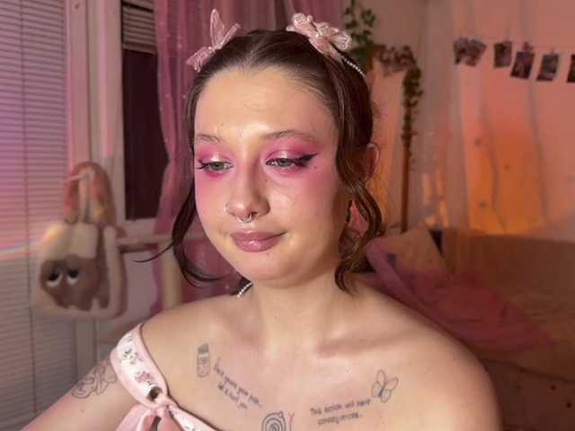 Jennydarling live cam on BongaCams