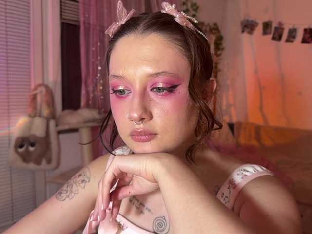 Jennydarling live cam on BongaCams