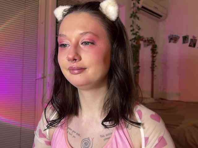 Jennydarling Live Webcam on BongaCams
