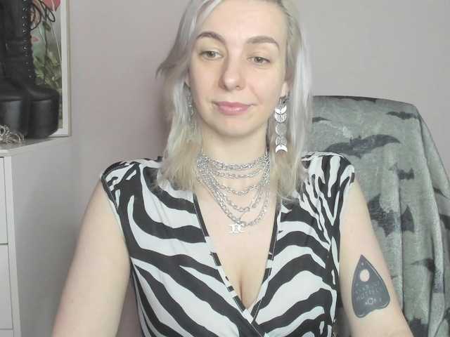 velvetanne live cam on BongaCams
