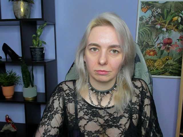 velvetanne live cam on BongaCams