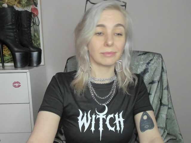 velvetanne live cam on BongaCams